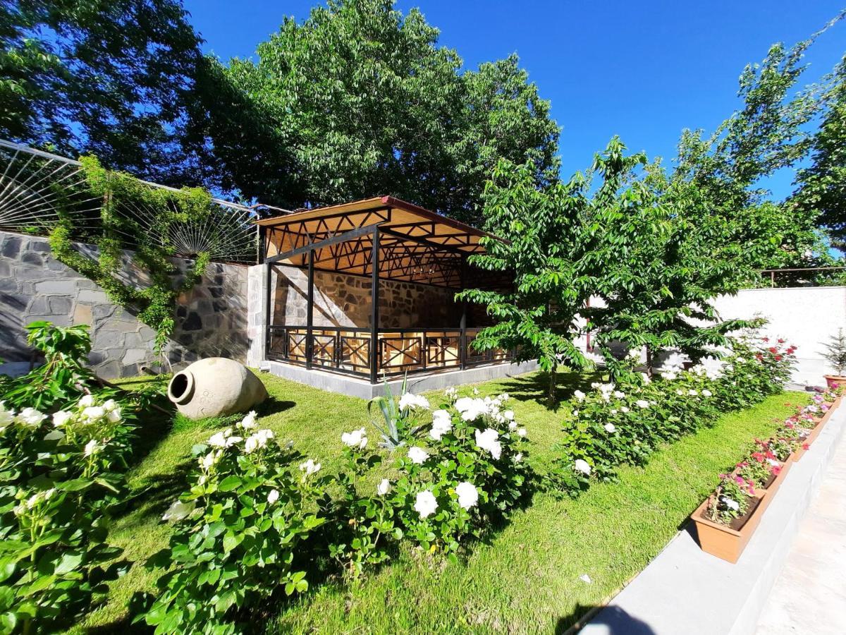 Бутик-отель Cherry Garden Ехегнадзор Экстерьер фото
